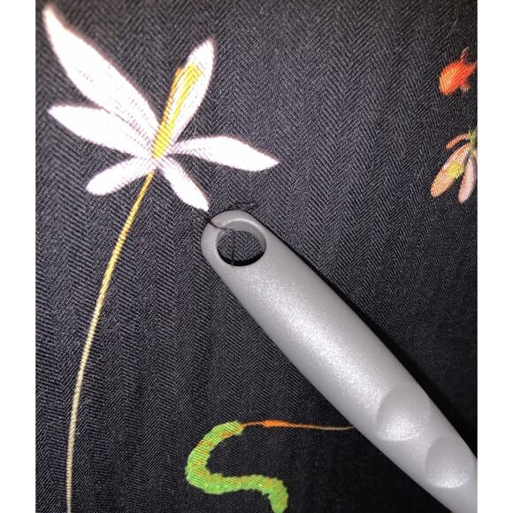 Hermes cashmere silk 54"x54" shawl Fleurs Et Plumes Black Floral 140 cm scarf - Picture 7 of 13